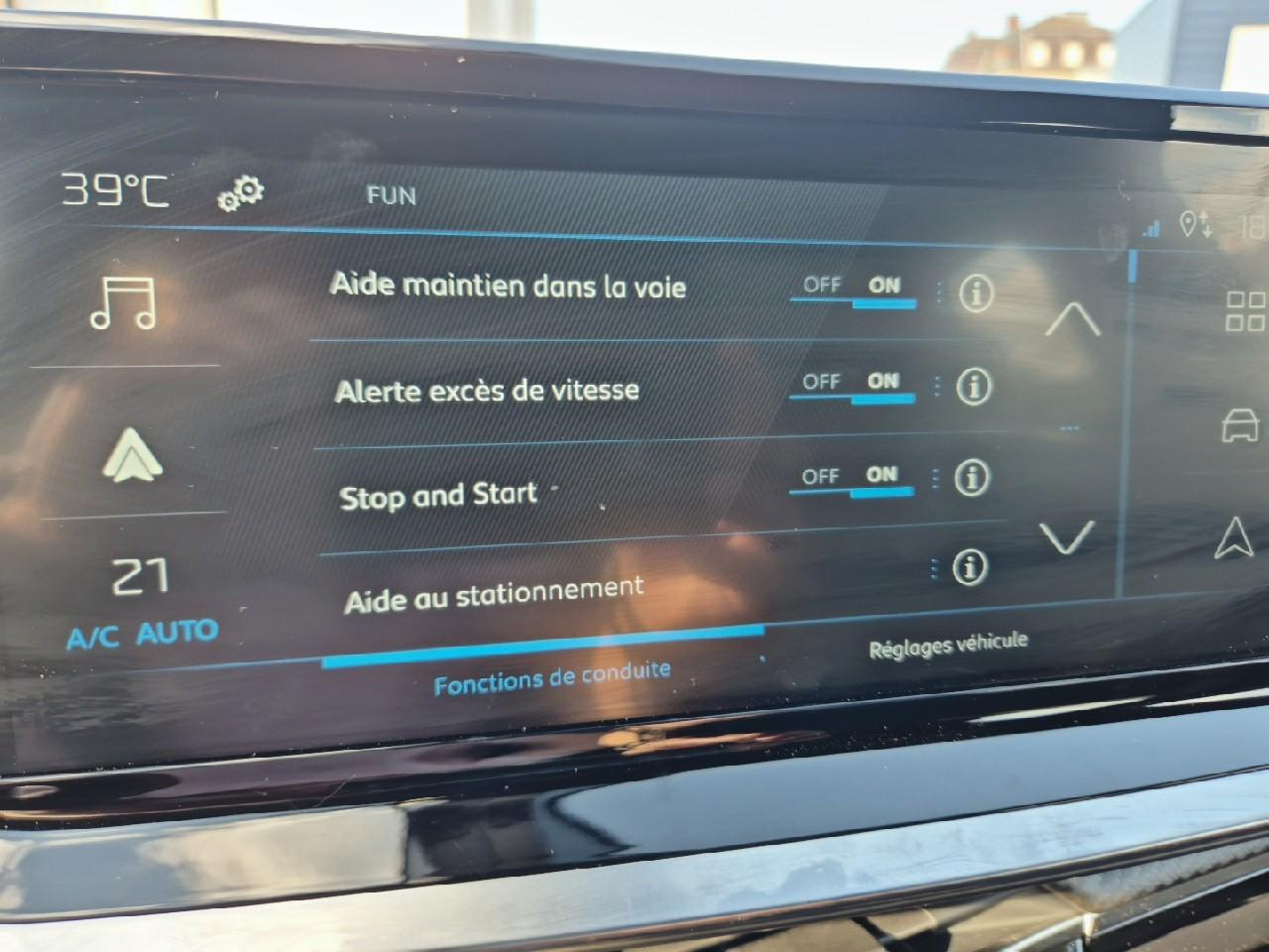 Peugeot 2008 hybrid 145 e-dcs6 style — photo 18