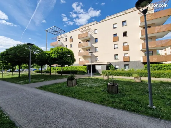 Studio 1 pièce 24 m²