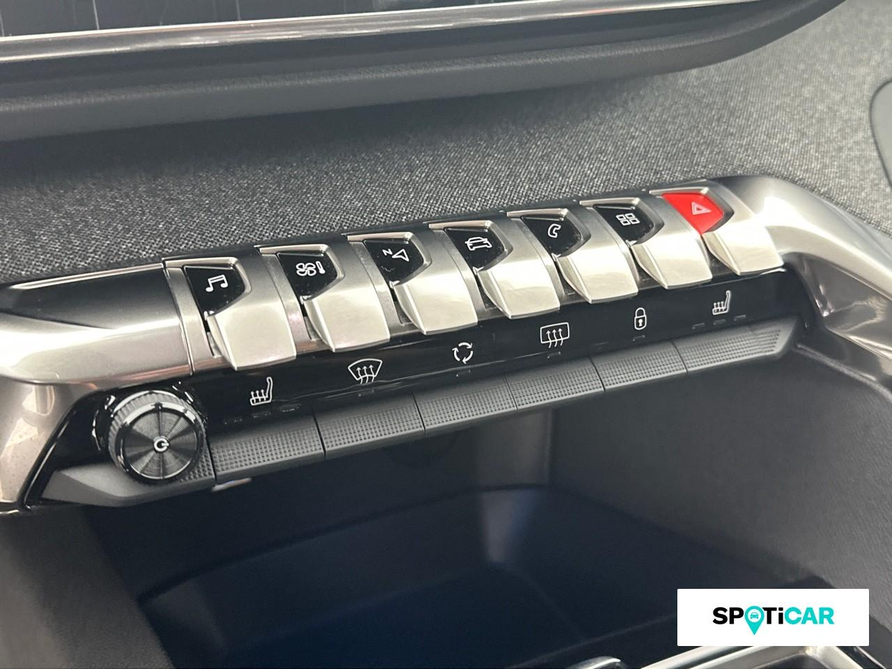 Peugeot 3008 1.2 puretech 130ch s&s roadtrip eat8 — photo 15