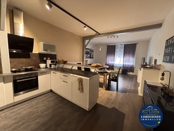 Appartement T3 de 90,75 m² en très bon état - Proche de la