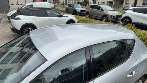 Seat Leon 1.0 TSI 115  - Style Business – 2020 – 144589 km – Essence – Boîte Manuelle — photo 3