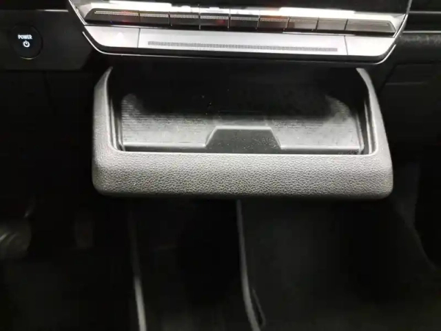 Renault Megane e-tech ev60 220 ch super charge — photo 36