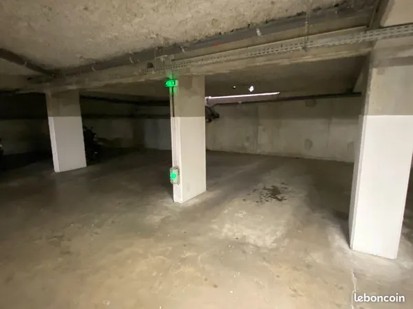 A louer Place de Garage