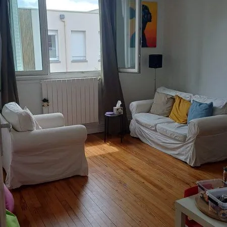 Bureau à louer au sein d'un cabinet