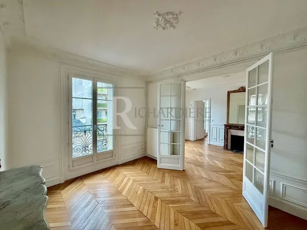 Appartement 4 pièces 82 m²