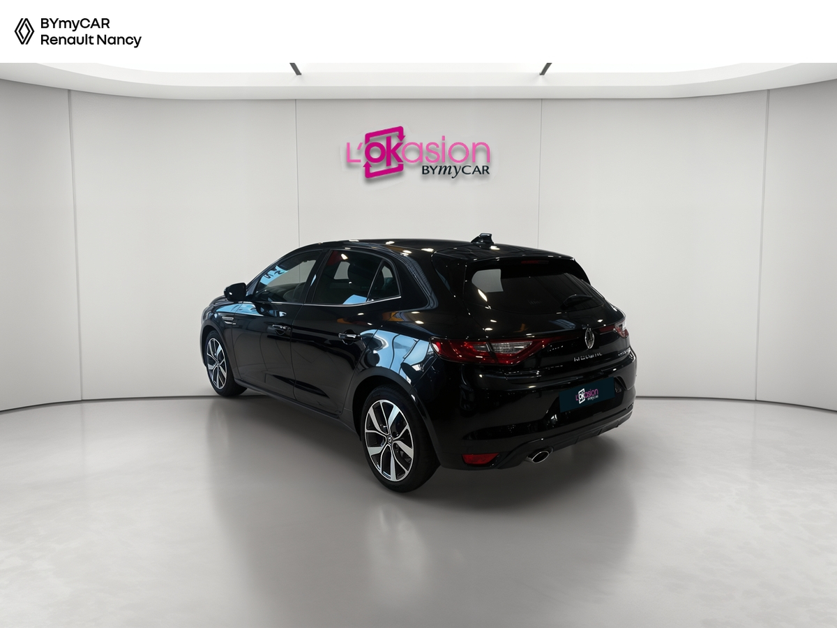 Renault Mégane IV Berline TCe 130 Energy — photo 4