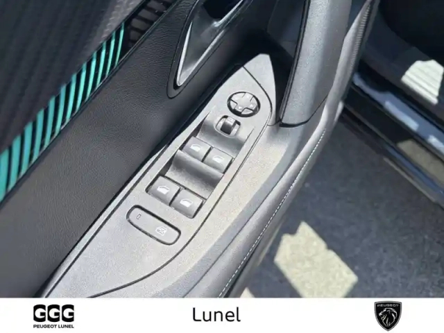 Peugeot 2008 electrique 136 ch — photo 12