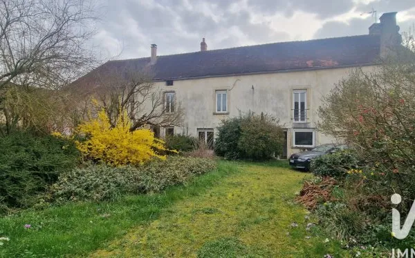 Maison 8 pièces 271 m²