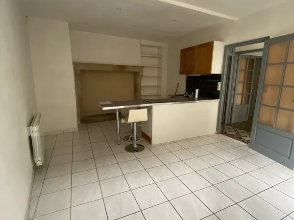 A louer appartement centre ville Billom