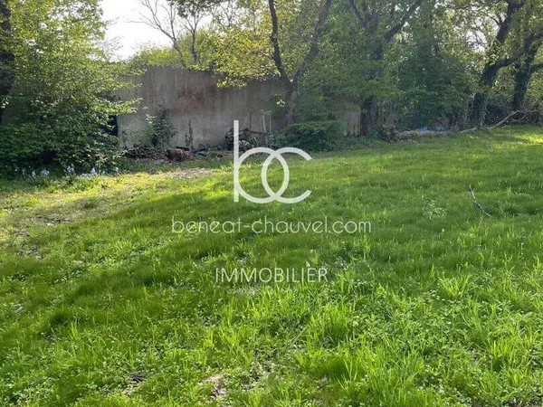 Terrain 471 m²