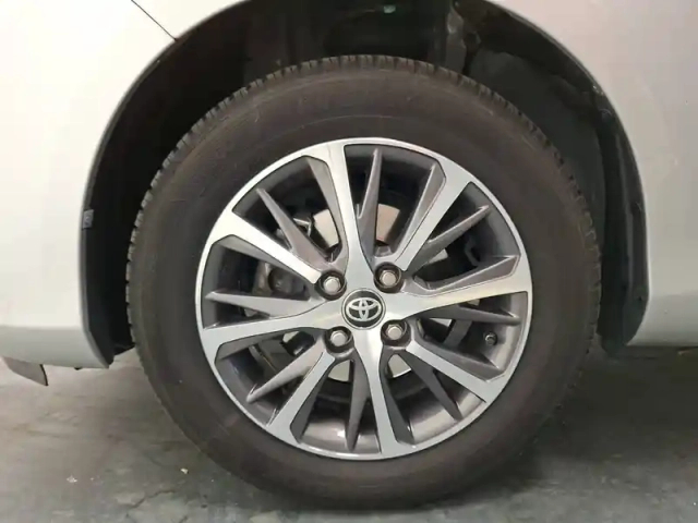 Toyota Yaris 110 vvt-i — photo 13