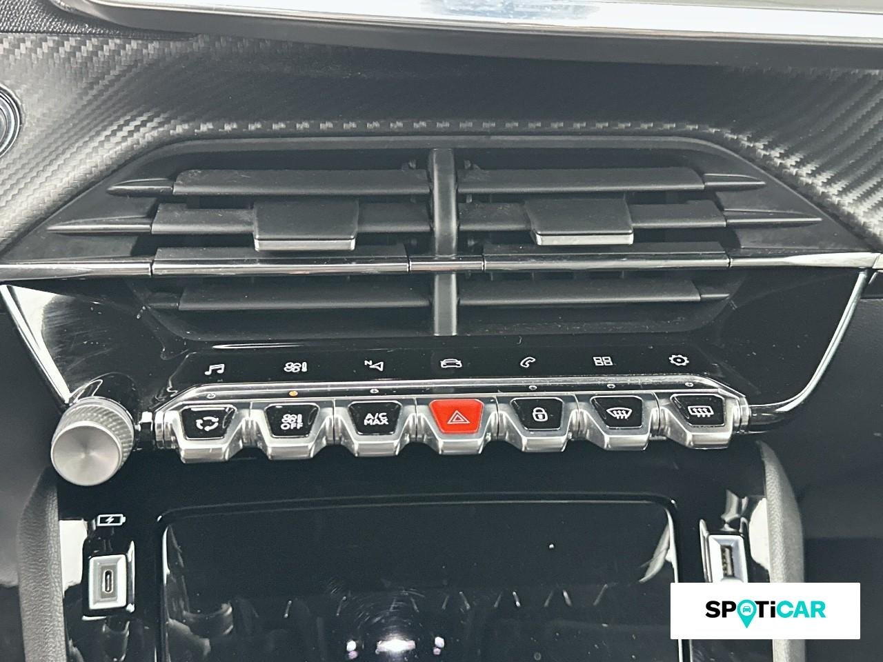 Peugeot 2008 1.2 puretech 130ch s&s gt — photo 15