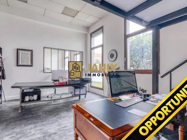 Bureaux 92 m²