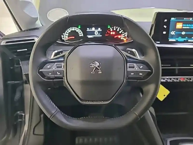 Peugeot 208 puretech 100 s&amp;s eat8 — photo 49
