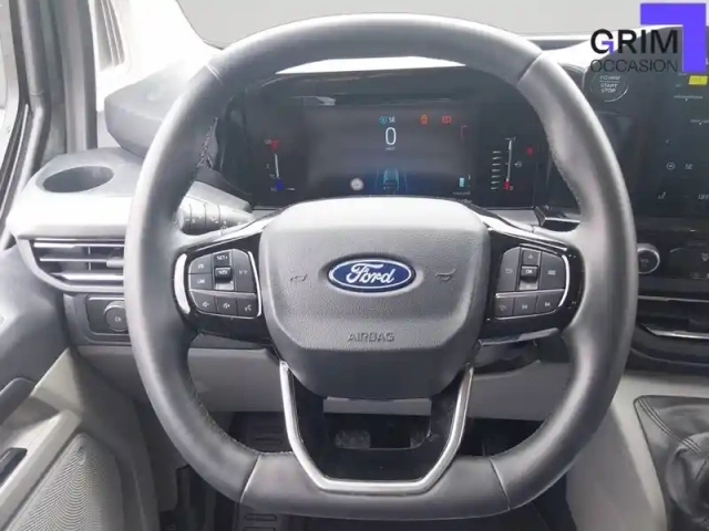 Ford Tourneo custom 320 l2h1 2.0 ecoblue 150 ch — photo 6