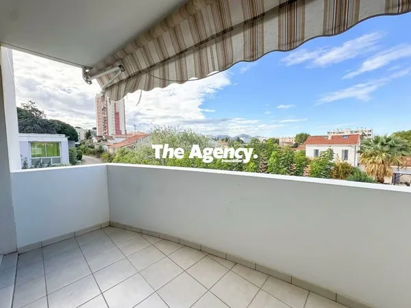 T3 64m² - MARSEILLE 10E