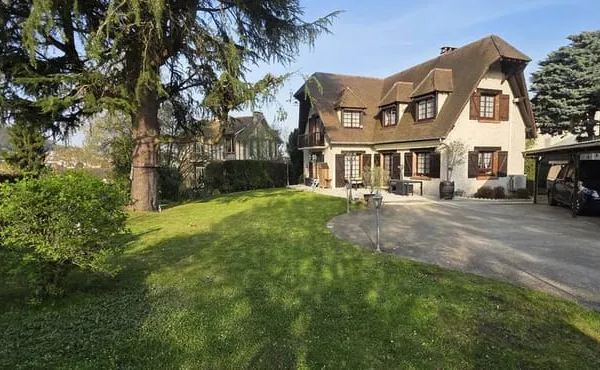 Maison 7 pièces 170 m²