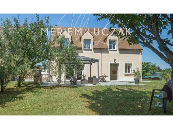 Coup de coeur assuré:Maison familiale avec sous-sol total -Plus qu'à poser vos valises! visite virtu