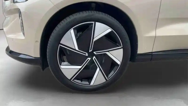 Volvo Ex90 twin performance awd 517 ch 1edt — photo 65