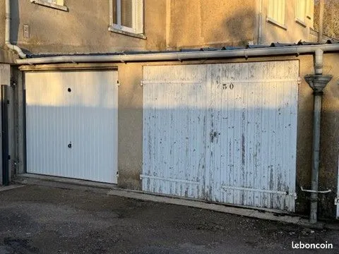 Loue Garage / Box à Châteauroux