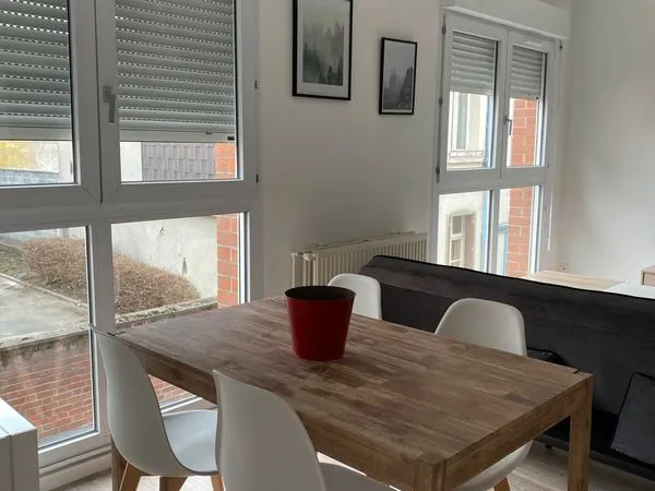 Appartement meublé 60m2 avec parking privé