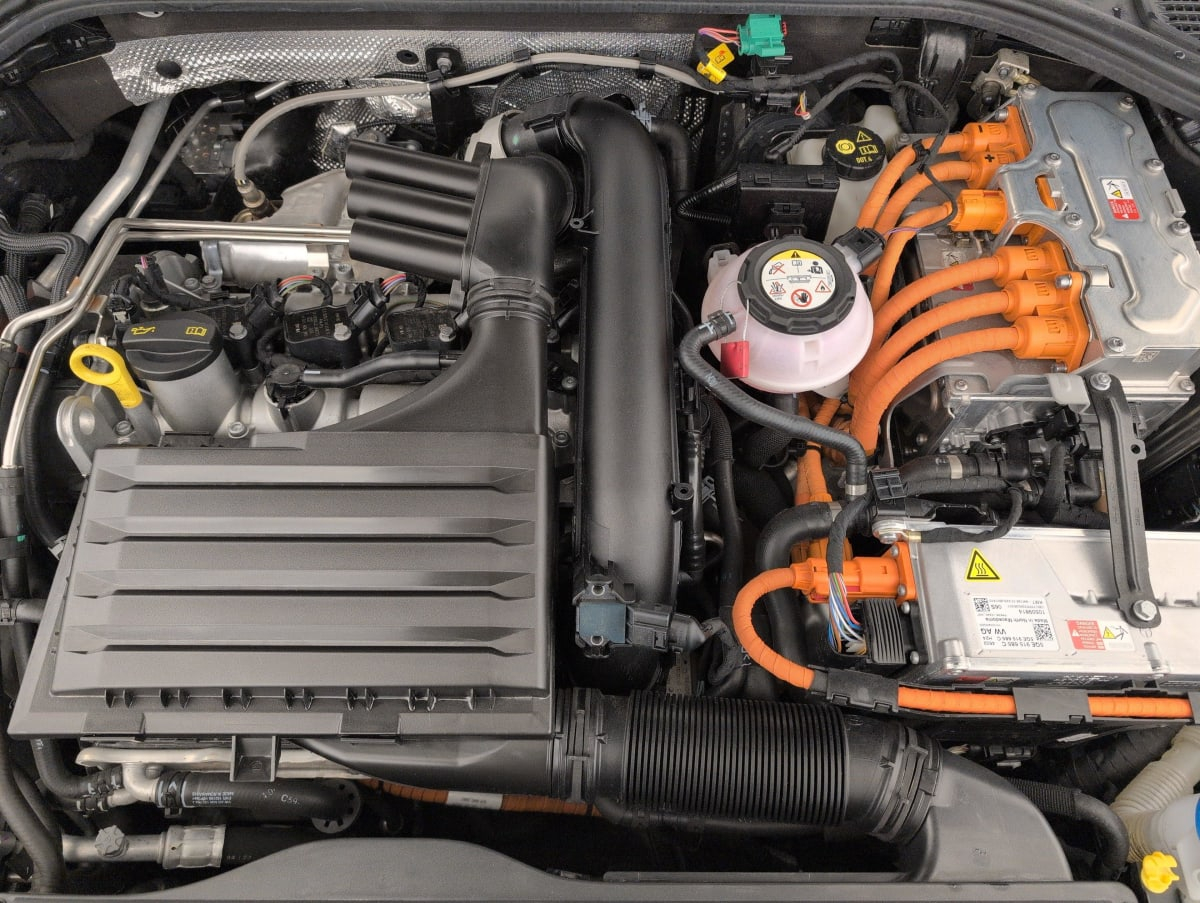 Volkswagen Golf 8 — photo 19