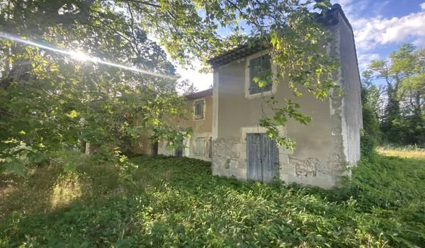 Propriété 6 pièces 240 m²