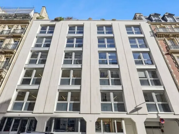 Bureaux 284 m²