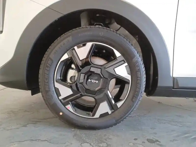 Kia Stonic 1.0 t-gdi 100 ch dct7 — photo 12