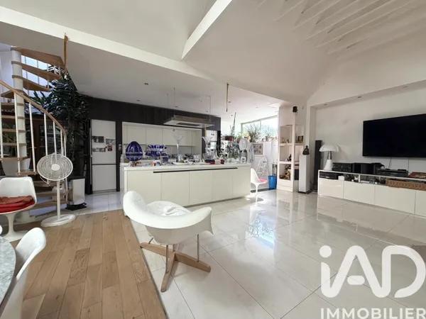 Appartement 5 pièces 230 m²