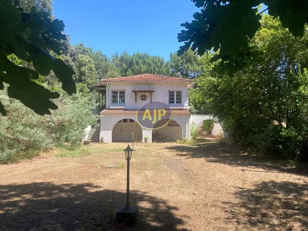Maison 8 pièces 131 m²