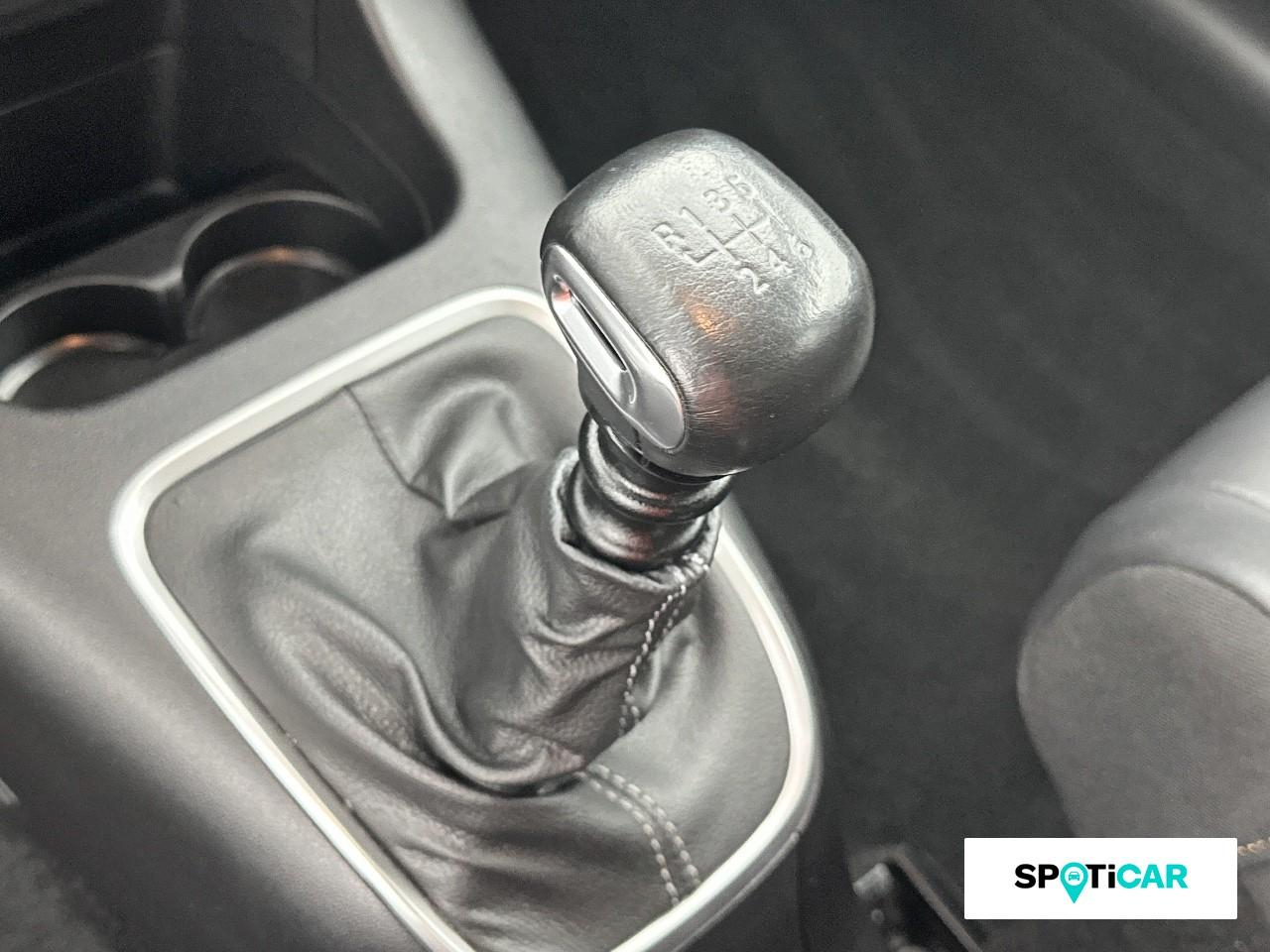 Citroën C3 1.5 bluehdi 100ch s&s shine pack e6.d — photo 14