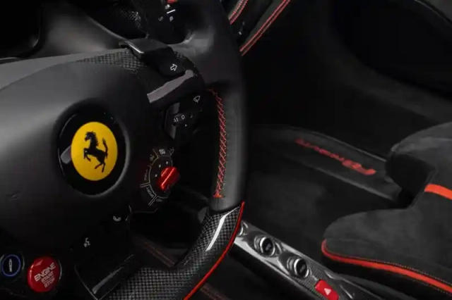 Ferrari F8 tributo 3.9  v8 biturbo 720ch — photo 48