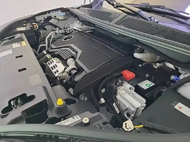 Peugeot 3008 hybrid 136 e-dcs6 — photo 17