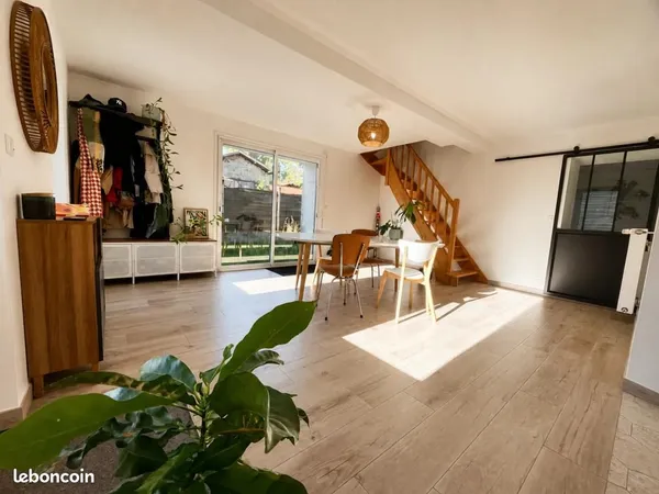 Maison 6 pièces 160 m²