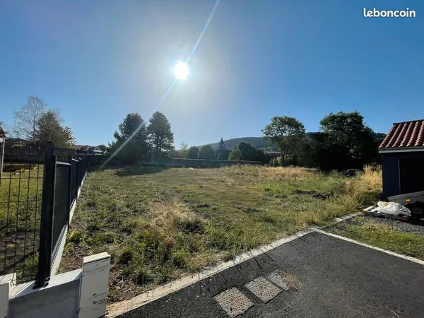 Vend terrain constructible