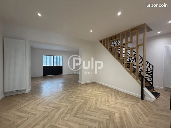 Maison 10 pièces 230 m²