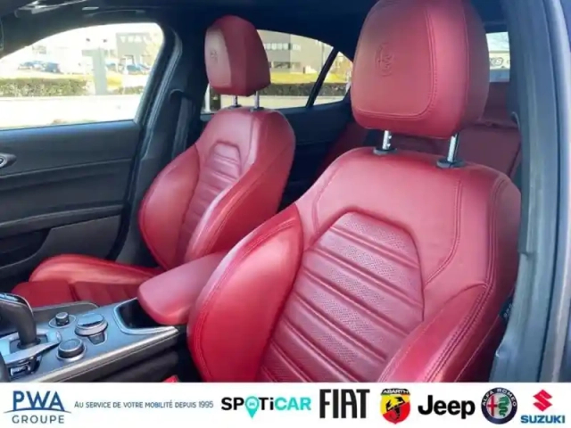Alfa Romeo Giulia 2.0 tb 200ch sprint at8 my22 — photo 9