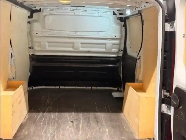 Renault Trafic fg l1h1 3t 2.0 blue dci 130ch confort (16665?ht) — photo 9