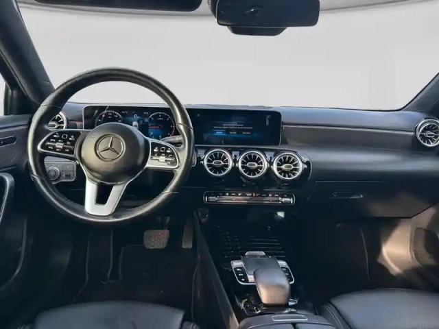 Mercedes Classe A 180 d 116ch amg line 7g-dct — photo 10