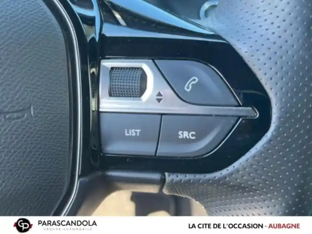 Peugeot 208 1.2 puretech 100ch s&amp;s gt — photo 12