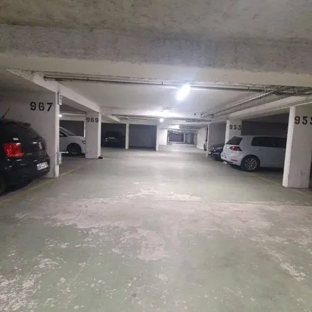 Parking 13 m²