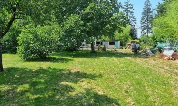 Terrain 1198 m²