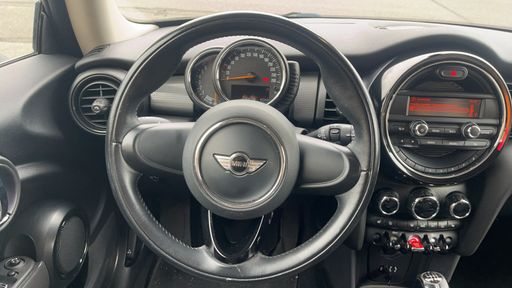 Mini One 1.2 102 - Hatch – 2016 – 126356 km – Essence – Boîte Manuelle — photo 39