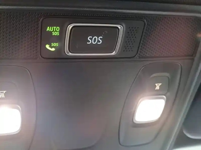 Renault Clio e-tech 140 - 21n — photo 43