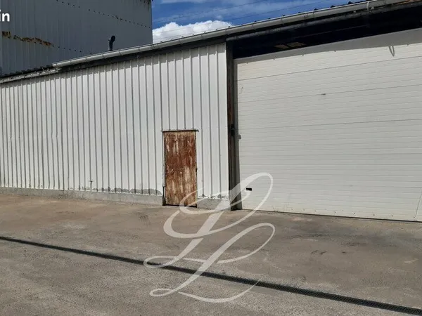 LOCAL D'ACTIVITE 80 m² LA RICHE
