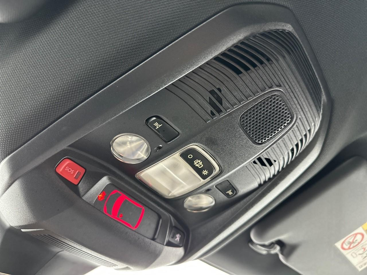 Peugeot 3008 hybrid 225 e-eat8 gt pack — photo 36