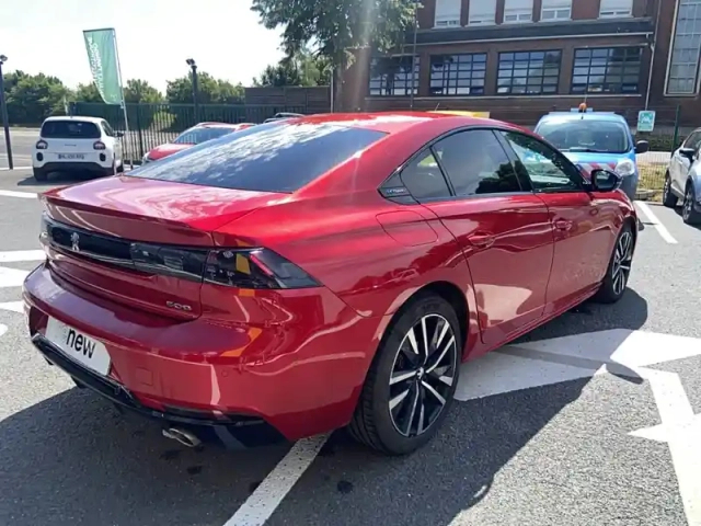 Peugeot 508 hybrid 225 e-eat8 — photo 5