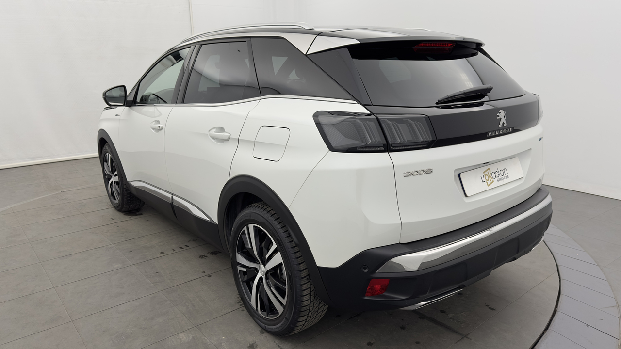 Peugeot 3008 Hybrid 225 e-EAT8 — photo 3