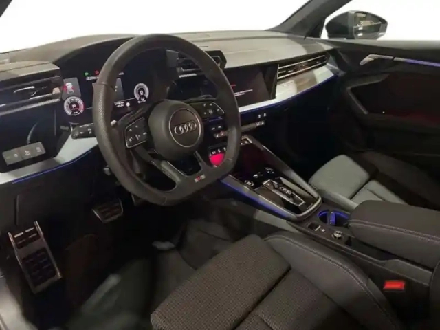 Audi A3 tfsi mild hybrid 150 s tronic 7 s line — photo 9